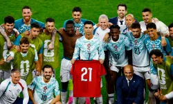Ronaldo bir kere daha tarihe geçti!