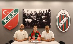 Karşıyaka'da Arda Baran'dan profesyonel imza!