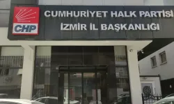 CHP İzmir’de kopuşlar başladı: Kim gidiyor, kim kalıyor?