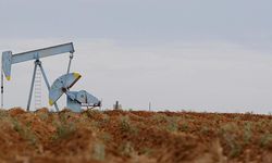 Brent petrolün varili 100 doları aştı