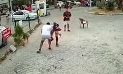 Sokak ortasında dehşet: Birbirlerini bıçakladılar