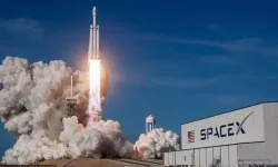 SpaceX, Starship roketiyle 20 uydu fırlattı