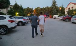 Aile kavgası kanlı bitti: 21 yaşındaki genç gözaltında!