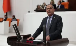İZBAN’daki durak krizi Meclis gündeminde... Kırkpınar’dan Büyükşehir’e ve hükümete tepki!