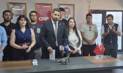 CHP'li gençlerden Nalbantoğlu'na 'dinazor' göndermesi!