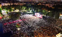 İzmir Büyükşehir'den İEF ihalesi... Çim konserleri için 60 milyonluk teklif!