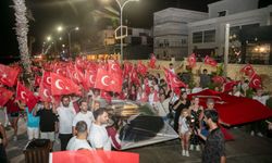 Güzelbahçe’de 30 Ağustos gururu: Zafer korteji sahile taştı