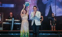 Aliağa’da sanat rüzgarı: Göksel’den unutulmaz konser