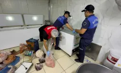 Saklama şartlarına uygun olmayan 703 kilogram et ve tavuk ürünü imha edildi!
