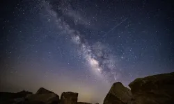 Bu gece gökyüzünde şölen var: Perseid meteor yağmuru hangi şehirlerden izleyecek?