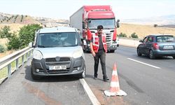 Çarpışan pikap ile hafif ticari araçtaki 5 kişi yaralandı