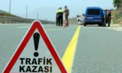 Trın dorsesine çarpan otomobilin sürücüsü öldü