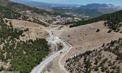 Kınık’ın mahalle yolları baştan sona yenileniyor