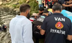 Eşi ve çocuğunu kurtaran baba, akıntıya kapılarak hayatını kaybetti