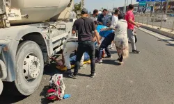 Beton mikserinin çarptığı motosikletteki baba öldü, kızı yaralandı!