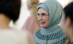 Emine Erdoğan, AK Parti'nin 25. kuruluş yıl dönümünü kutladı
