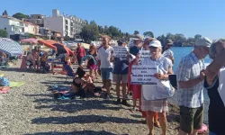Foça'daki ücretli plajlar için Jandarma'dan vatandaşa yanıt: Patikadan gidin!