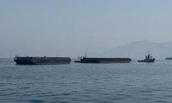Hürmüz'de tanker vuruldu