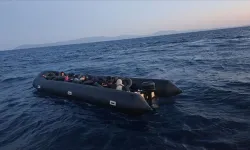 İzmir'de göçmen kaçakçılarına darbe!