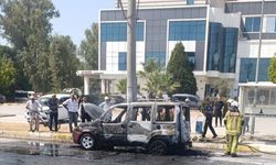 İzmir'de araç alev alev yandı!