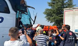 Yolculuk hastanede bitti: Feci kazada 8 yaralı!
