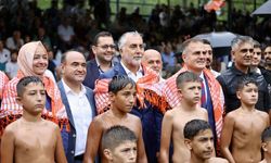 Bakan Işıkhan, Muğla'daki 33. Yayla Seki Yağlı Pehlivan Güreşleri'ni izledi