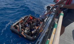 Marmaris açıklarında 16 düzensiz göçmen kurtarıldı