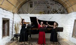 Muğla'da genç kemancılar 23. Gümüşlük Müzik Festivali kapsamında konser verdi