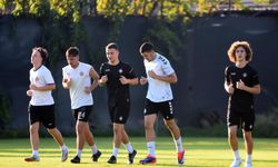 Altay'da 17 eksikle top başı!