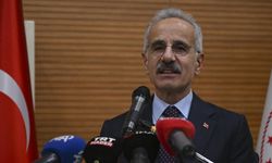Bakan Uraloğlu: 19 yolcu için arama kurtarma çalışmaları devam ediyor