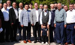 Büyükşehir mahalle mahalle dinliyor, sorunları hızlı çözüyor!