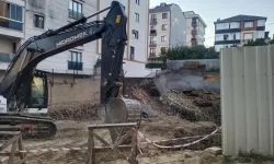 İstinat duvarı çöktü: 32 kişi tahliye edildi