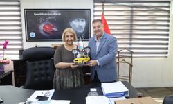 Menderes’in yeni başkanına taksicilerden hayırlı olsun ziyareti