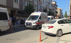 Gaziosmanpaşa'da şüpheli ölüm: Evinde boğazı kesilmiş halde bulundu