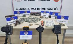 Manisa'da 735 tarihi eser ele geçirildi: 3 gözaltı!