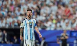 Lionel Messi futbolu bırakıyor mu?
