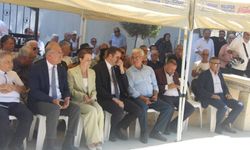 Aydın Ertem anmasında protokol krizi: Gümrükçü ayakta kaldı!