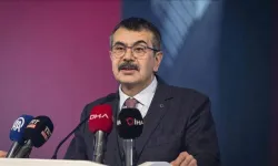 Yusuf Tekin'den serbest kıyafet açıklaması