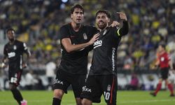 Dusan Vlahovic, Mario Gomez'i geride bıraktı
