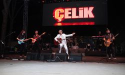 Çelik, Ayvalık’ın kurtuluş coşkusuna damga vurdu