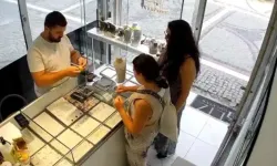 Bulgaristan uyruklu 2 kadının 325 bin liralık altın çaldı