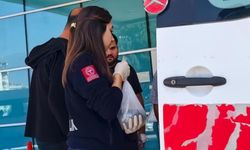 Kopan parmağı buz dolu poşetle hastaneye götürüldü