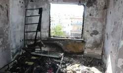 2 yaşındaki çocuk çakmakla oynarken evi yaktı