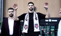 Beşiktaş'ın yeni transferi Ümit Akdağ İstanbul'a geldi!