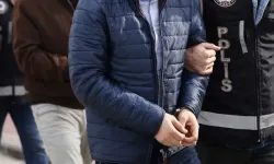 Sosyal medyada suç örgütlerini övdükleri iddiasıyla 10 kişiye gözaltı