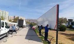 Başkan Ünsal'dan Büyükşehir'e salvo: Mesele billboard değil, gelirlerimize müdahale var!