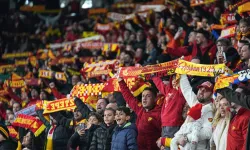 Göztepe taraftarından yönetime transfer tepkisi: İlk 5 dakika tribün yok!