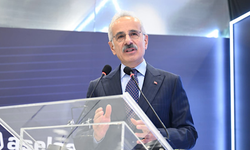 Bakan Uraloğlu'ndan İzmir'de açılış: Türkiye'ye yeni bir dijital kale kazandırdık!