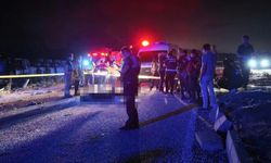 Hatalı sollama yapan TIR, motosiklete çarptı: 2 ölü!