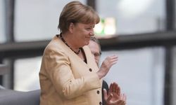 Merkel: Kalbim kan ağlıyor